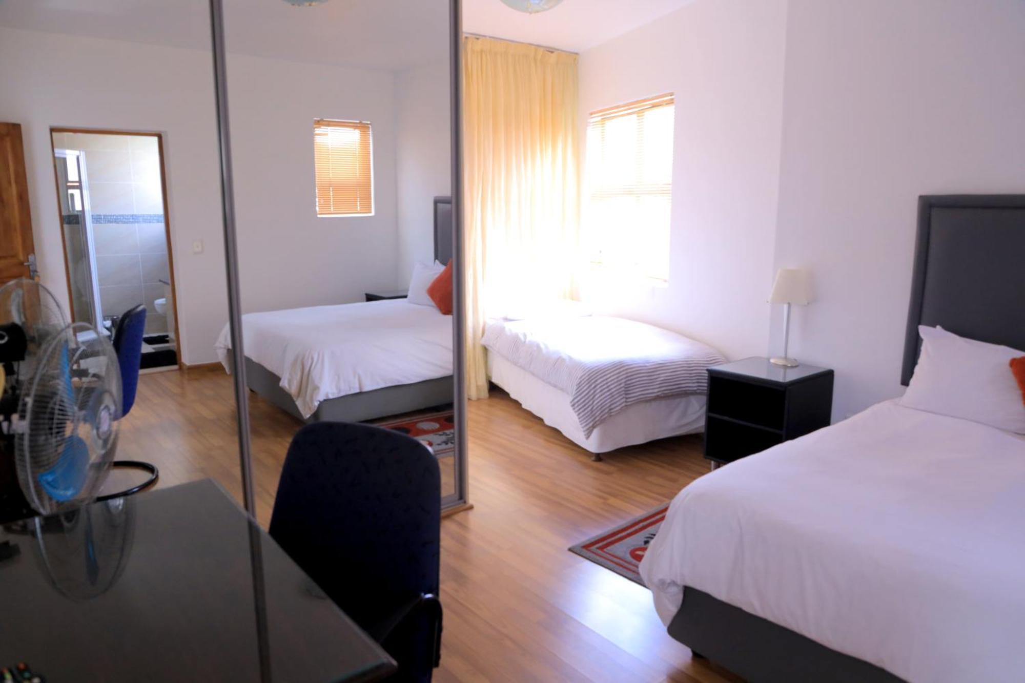 Triple Room with Bathroom